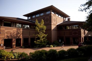 Tufts Campus Center