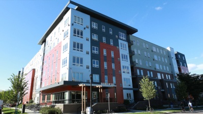 Radius Apartment building seen from 15th Avenue