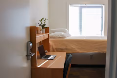 Apartment Bedroom - Hillside Apartments