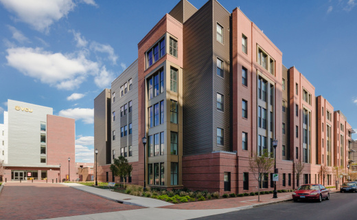 Grace & Broad Residence Center Exterior