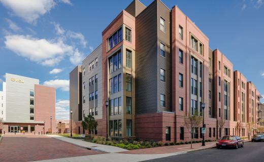 Grace & Broad Residence Center Exterior