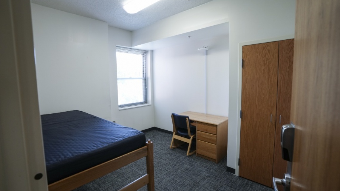 george mason university dorm rooms